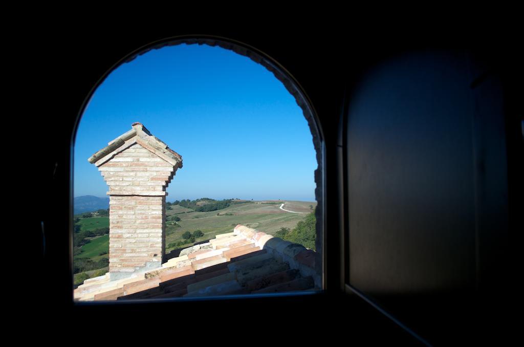 Tenuta Borgo Santa Cecilia Gubbio Exterior photo